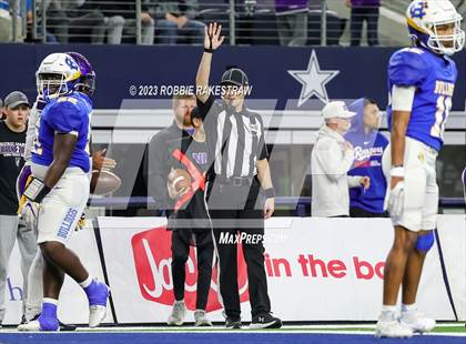 Thumbnail 1 in Chapel Hill vs. Anna (UIL 4A D1 Football Final) photogallery.