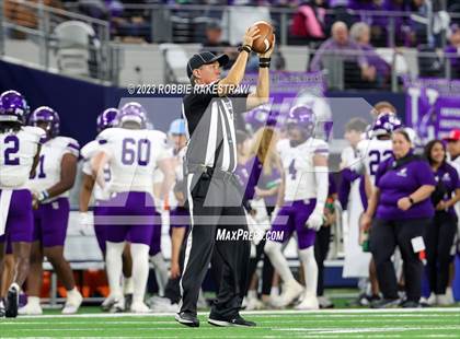 Thumbnail 3 in Chapel Hill vs. Anna (UIL 4A D1 Football Final) photogallery.