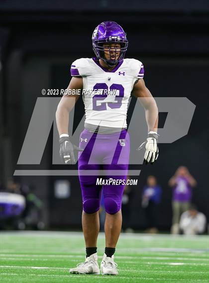 Thumbnail 2 in Chapel Hill vs. Anna (UIL 4A D1 Football Final) photogallery.