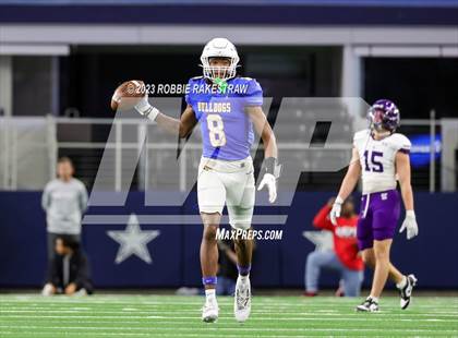 Thumbnail 1 in Chapel Hill vs. Anna (UIL 4A D1 Football Final) photogallery.