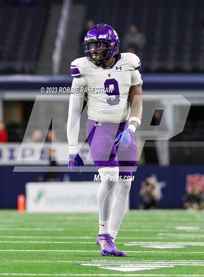 Thumbnail 1 in Chapel Hill vs. Anna (UIL 4A D1 Football Final) photogallery.