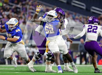 Thumbnail 3 in Chapel Hill vs. Anna (UIL 4A D1 Football Final) photogallery.