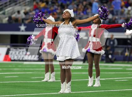 Thumbnail 3 in Chapel Hill vs. Anna (UIL 4A D1 Football Final) photogallery.
