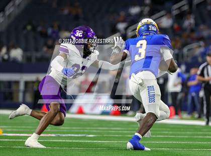 Thumbnail 1 in Chapel Hill vs. Anna (UIL 4A D1 Football Final) photogallery.
