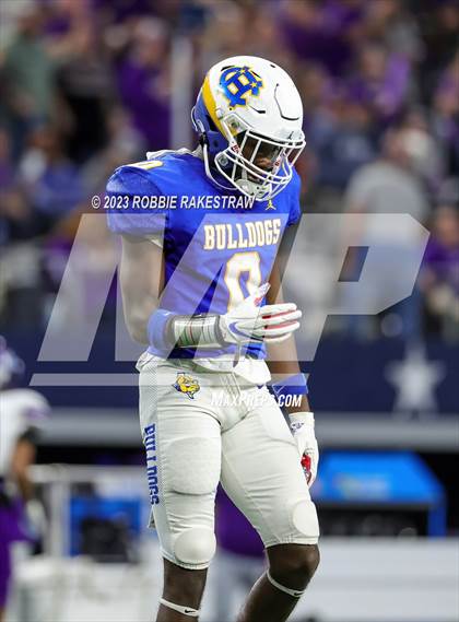 Thumbnail 1 in Chapel Hill vs. Anna (UIL 4A D1 Football Final) photogallery.