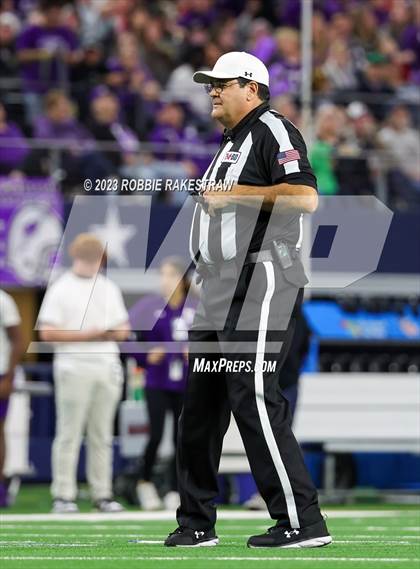 Thumbnail 1 in Chapel Hill vs. Anna (UIL 4A D1 Football Final) photogallery.