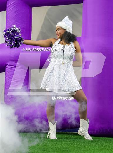 Photo 5 in the Chapel Hill vs. Anna (UIL 4A D1 Football Final) Photo ...