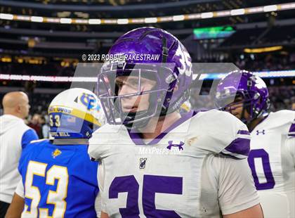 Thumbnail 2 in Chapel Hill vs. Anna (UIL 4A D1 Football Final) photogallery.