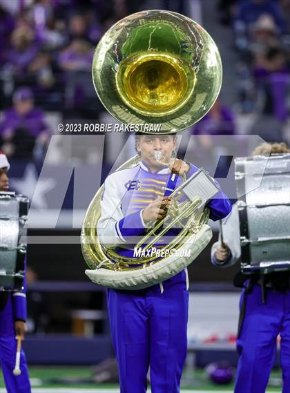 Thumbnail 2 in Chapel Hill vs. Anna (UIL 4A D1 Football Final) photogallery.