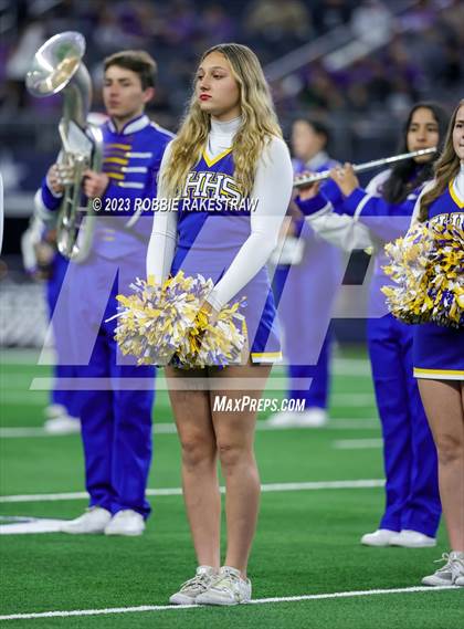 Thumbnail 1 in Chapel Hill vs. Anna (UIL 4A D1 Football Final) photogallery.