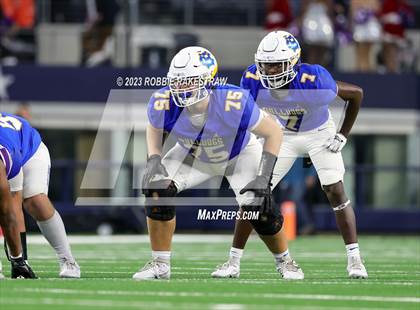 Thumbnail 2 in Chapel Hill vs. Anna (UIL 4A D1 Football Final) photogallery.