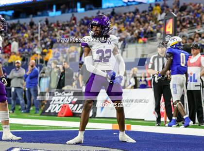 Thumbnail 2 in Chapel Hill vs. Anna (UIL 4A D1 Football Final) photogallery.