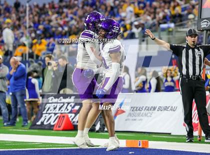 Thumbnail 1 in Chapel Hill vs. Anna (UIL 4A D1 Football Final) photogallery.