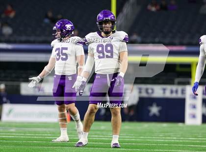 Thumbnail 1 in Chapel Hill vs. Anna (UIL 4A D1 Football Final) photogallery.