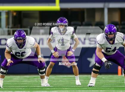Thumbnail 3 in Chapel Hill vs. Anna (UIL 4A D1 Football Final) photogallery.
