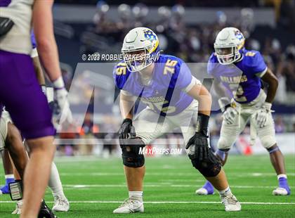 Thumbnail 3 in Chapel Hill vs. Anna (UIL 4A D1 Football Final) photogallery.