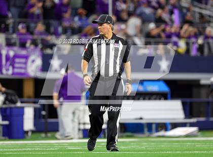 Thumbnail 3 in Chapel Hill vs. Anna (UIL 4A D1 Football Final) photogallery.
