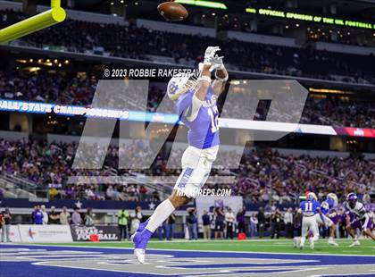 Thumbnail 1 in Chapel Hill vs. Anna (UIL 4A D1 Football Final) photogallery.