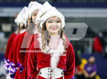 Thumbnail 2 in Chapel Hill vs. Anna (UIL 4A D1 Football Final) photogallery.