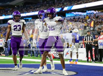Thumbnail 3 in Chapel Hill vs. Anna (UIL 4A D1 Football Final) photogallery.