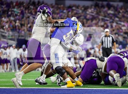 Thumbnail 2 in Chapel Hill vs. Anna (UIL 4A D1 Football Final) photogallery.