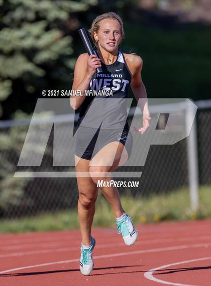 Thumbnail 2 in Metro Conference Track and Field Meet (4X100 Meter) photogallery.