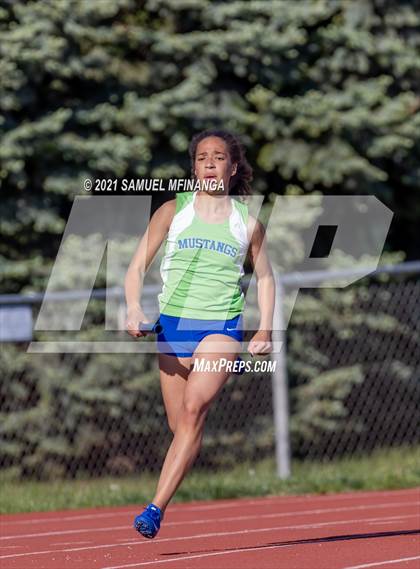 Thumbnail 3 in Metro Conference Track and Field Meet (4X100 Meter) photogallery.