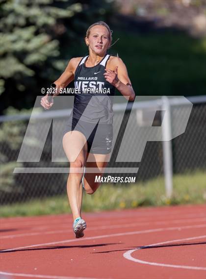 Thumbnail 3 in Metro Conference Track and Field Meet (4X100 Meter) photogallery.