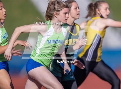 Thumbnail 3 in Metro Conference Track and Field Meet (4X100 Meter) photogallery.