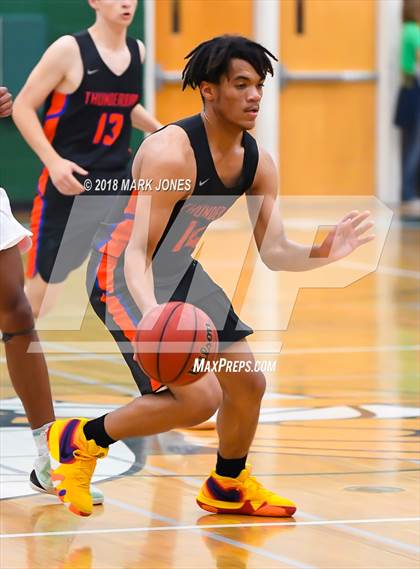 Thumbnail 3 in Chaparral vs. Thunderbird (Sunnyslope Hoopsgiving Tournament) photogallery.