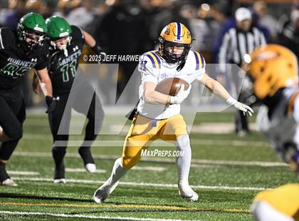 Thumbnail 3 in Avon vs. Highland (OHSAA Division 2 Regional Final) photogallery.