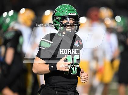 Thumbnail 1 in Avon vs. Highland (OHSAA Division 2 Regional Final) photogallery.