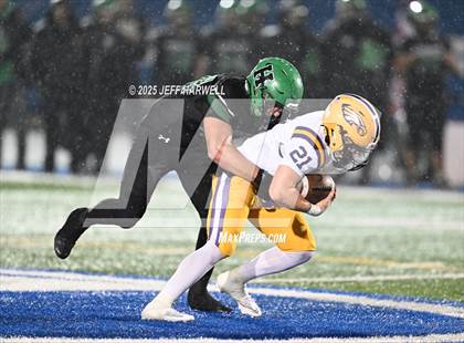 Thumbnail 3 in Avon vs. Highland (OHSAA Division 2 Regional Final) photogallery.