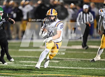 Thumbnail 2 in Avon vs. Highland (OHSAA Division 2 Regional Final) photogallery.