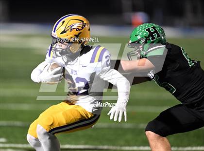 Thumbnail 1 in Avon vs. Highland (OHSAA Division 2 Regional Final) photogallery.