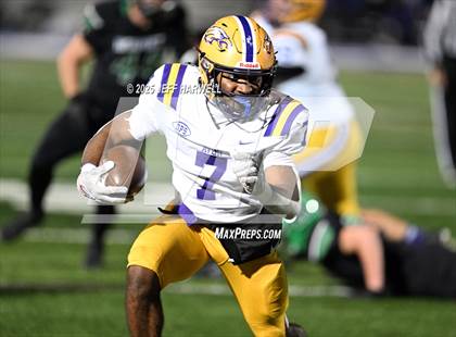 Thumbnail 3 in Avon vs. Highland (OHSAA Division 2 Regional Final) photogallery.