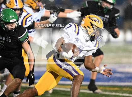 Thumbnail 1 in Avon vs. Highland (OHSAA Division 2 Regional Final) photogallery.