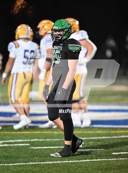 Thumbnail 3 in Avon vs. Highland (OHSAA Division 2 Regional Final) photogallery.