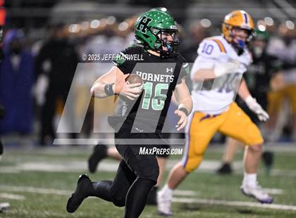 Thumbnail 2 in Avon vs. Highland (OHSAA Division 2 Regional Final) photogallery.