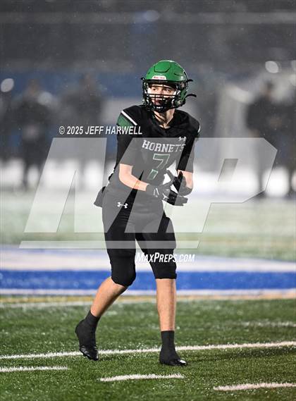 Thumbnail 2 in Avon vs. Highland (OHSAA Division 2 Regional Final) photogallery.