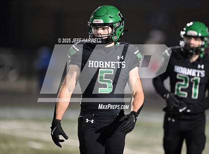 Thumbnail 2 in Avon vs. Highland (OHSAA Division 2 Regional Final) photogallery.