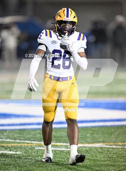 Thumbnail 3 in Avon vs. Highland (OHSAA Division 2 Regional Final) photogallery.