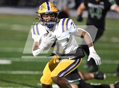 Thumbnail 2 in Avon vs. Highland (OHSAA Division 2 Regional Final) photogallery.