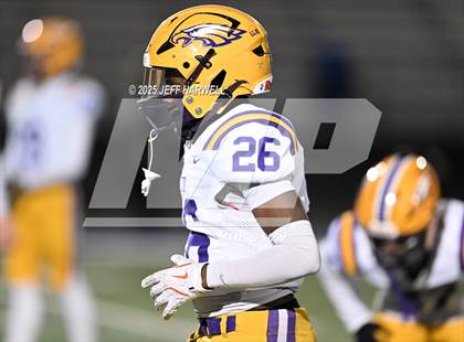 Thumbnail 3 in Avon vs. Highland (OHSAA Division 2 Regional Final) photogallery.