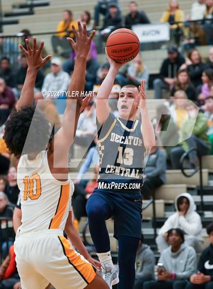 Thumbnail 1 in Decatur Central @ Avon photogallery.