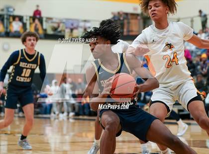 Thumbnail 3 in Decatur Central @ Avon photogallery.