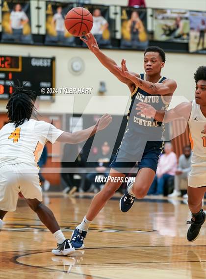 Thumbnail 1 in Decatur Central @ Avon photogallery.