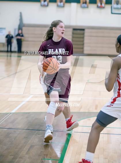 Thumbnail 3 in Cedar Hill vs. Plano (UIL 6A Quarterfinal) photogallery.
