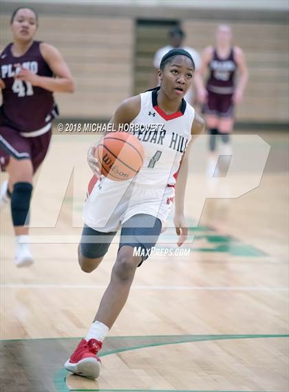 Thumbnail 3 in Cedar Hill vs. Plano (UIL 6A Quarterfinal) photogallery.