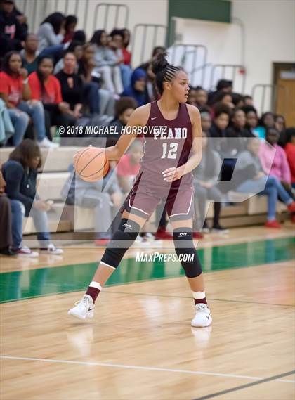 Thumbnail 1 in Cedar Hill vs. Plano (UIL 6A Quarterfinal) photogallery.